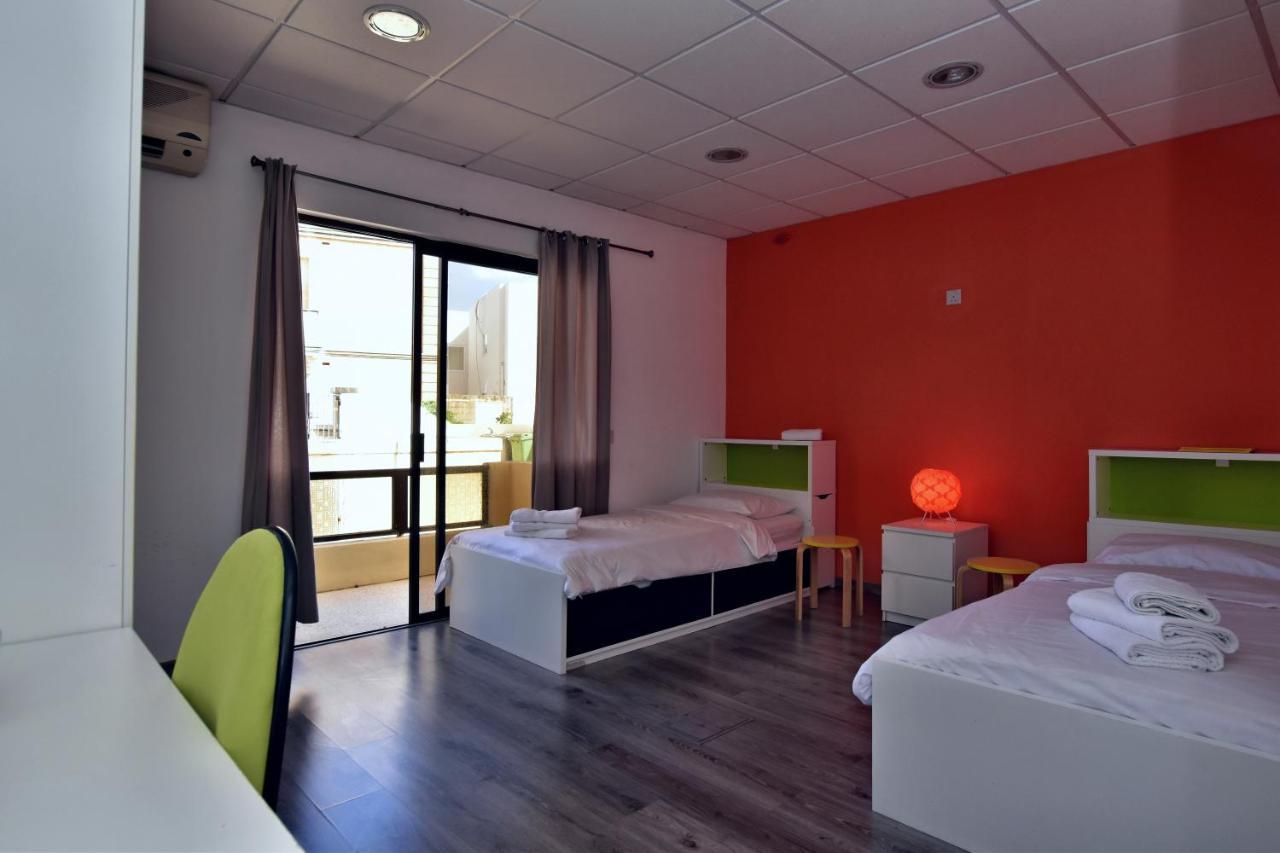 Apartament Large St Julians Central 2 St. Julian's Zewnętrze zdjęcie
